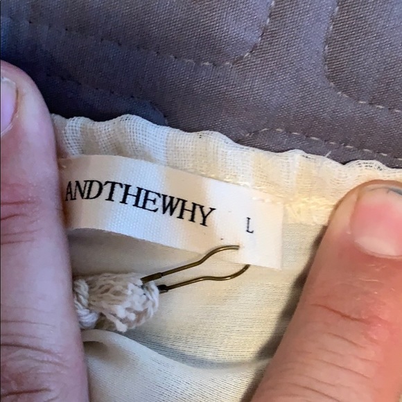 Andthewhy  ladies top - Picture 6 of 6